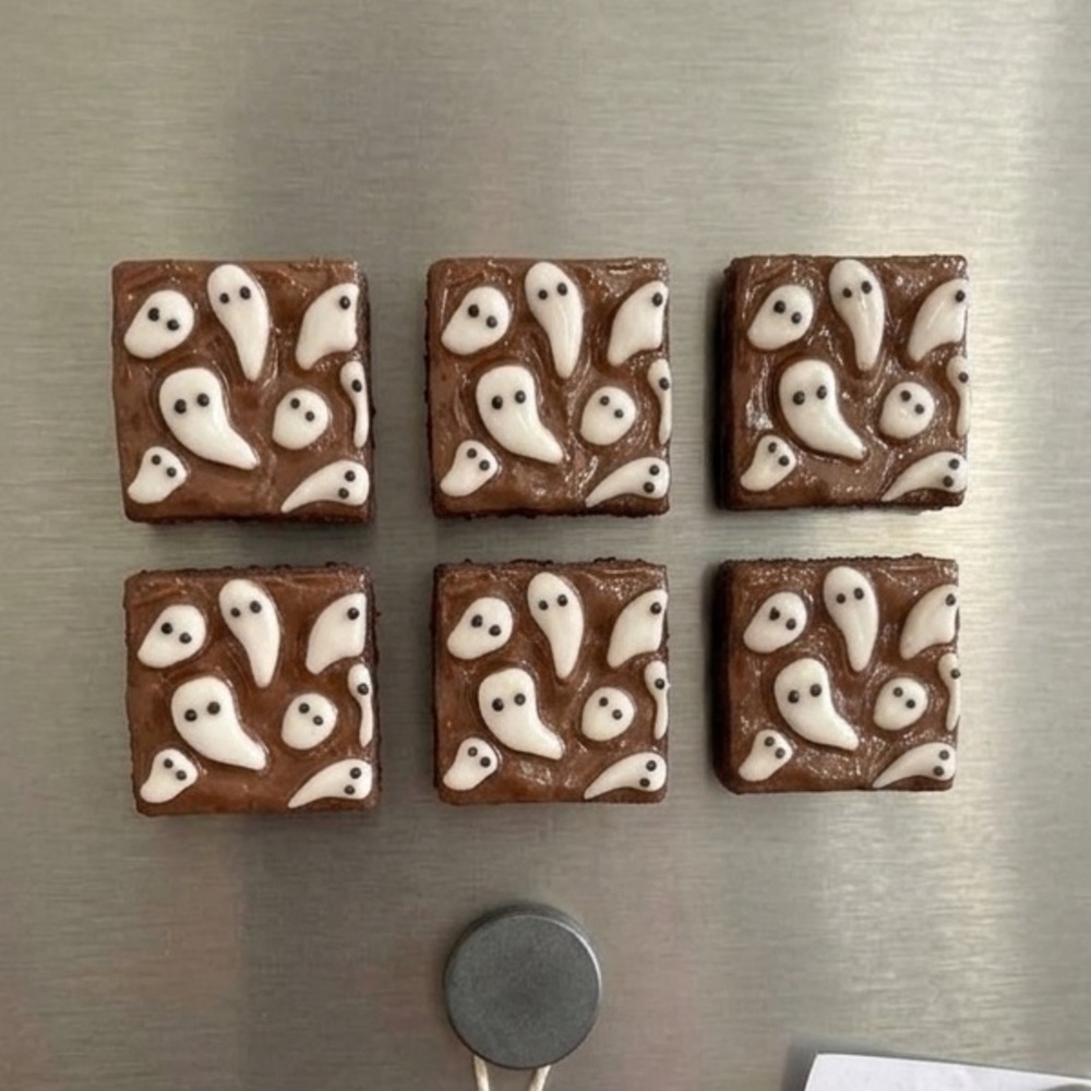 NWT Ghost Brownie Magnets Set of 6 - Handmade - Brown